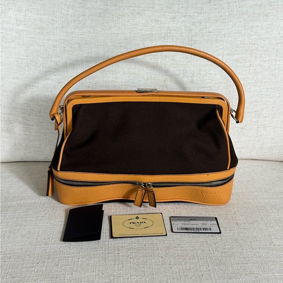 Prada Handbags - Prada Vintage Canapa‎ Cerniera